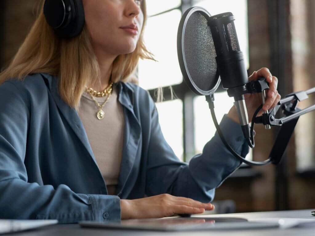 Voice acting vs. AI voice-over